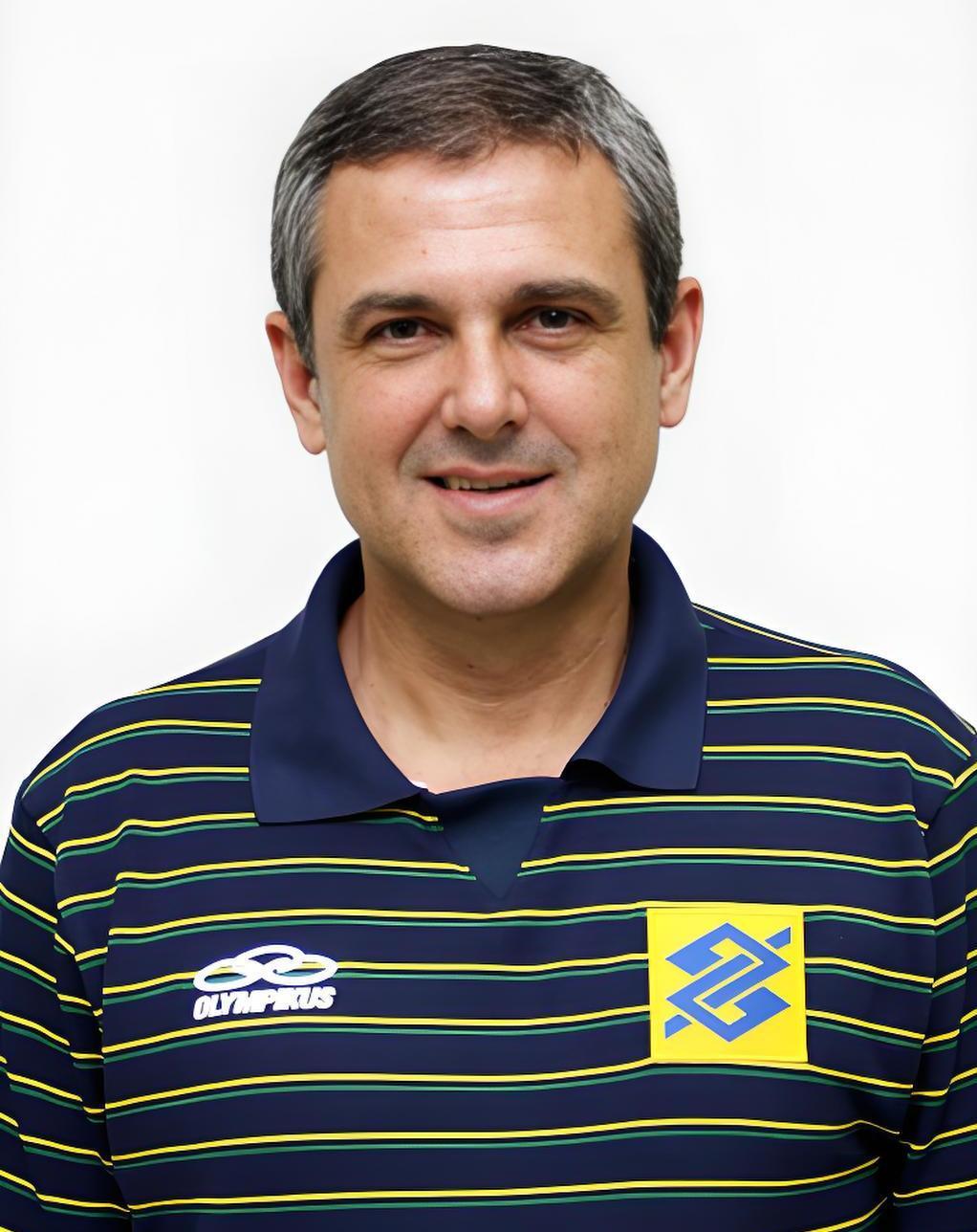 爱游戏中国-意大利杯赛程吃紧转会期尼斯门线救险——亚冠节点到来，这操作让人直呼：Doinb连续七场比赛得分超过刷新纪录(ac米兰重视意大利杯吗)